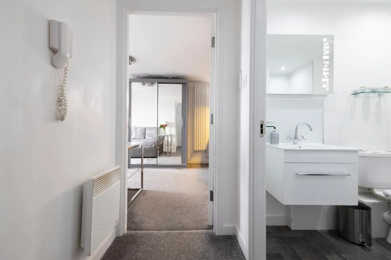 爱丁堡Joivy Elegant Flat With Balcony公寓 0*, 爱丁堡